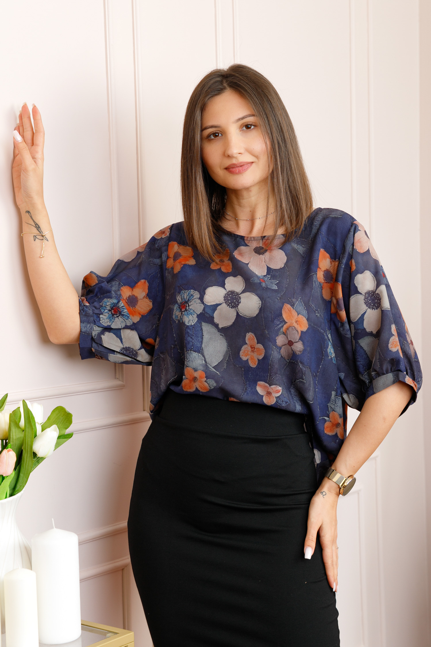 Bluze - Bluza bleumarin cu imprimeu floral multicolor Harper plus size